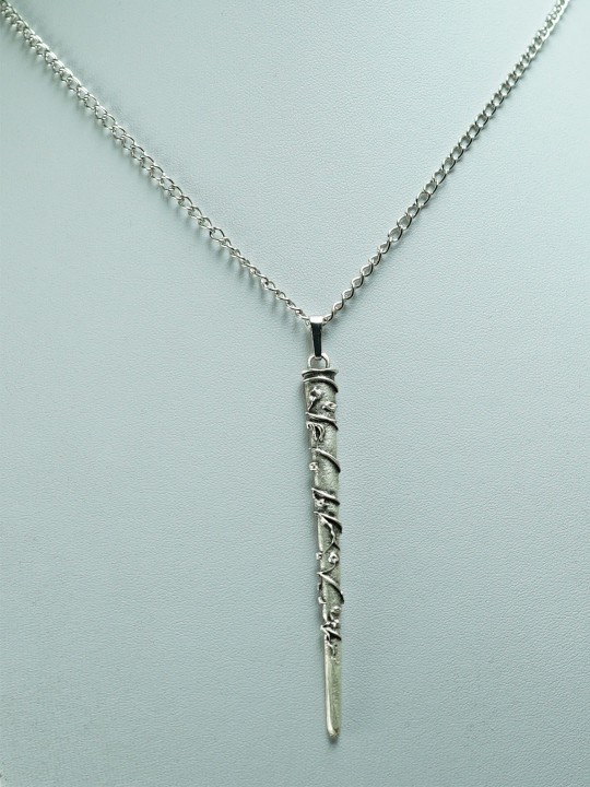 Harry Potter Baton Necklace model 3